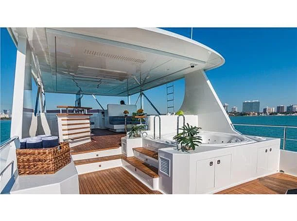 diagram aboard PRIMA MEA Yacht for Sale