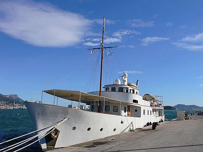 a boat on the water aboard DEIANEIRA Yacht for Sale