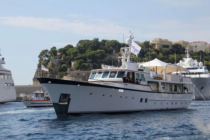 a boat in the water aboard HEAVENLY DAZE Yacht for Sale