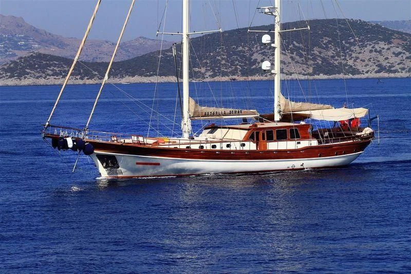 a boat in the water aboard ESTRELLA DE MAR Yacht for Sale