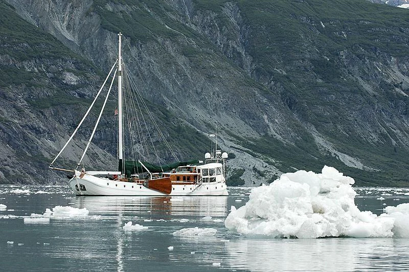 a boat on the water aboard DE VROUWE CHRISTINA Yacht for Sale