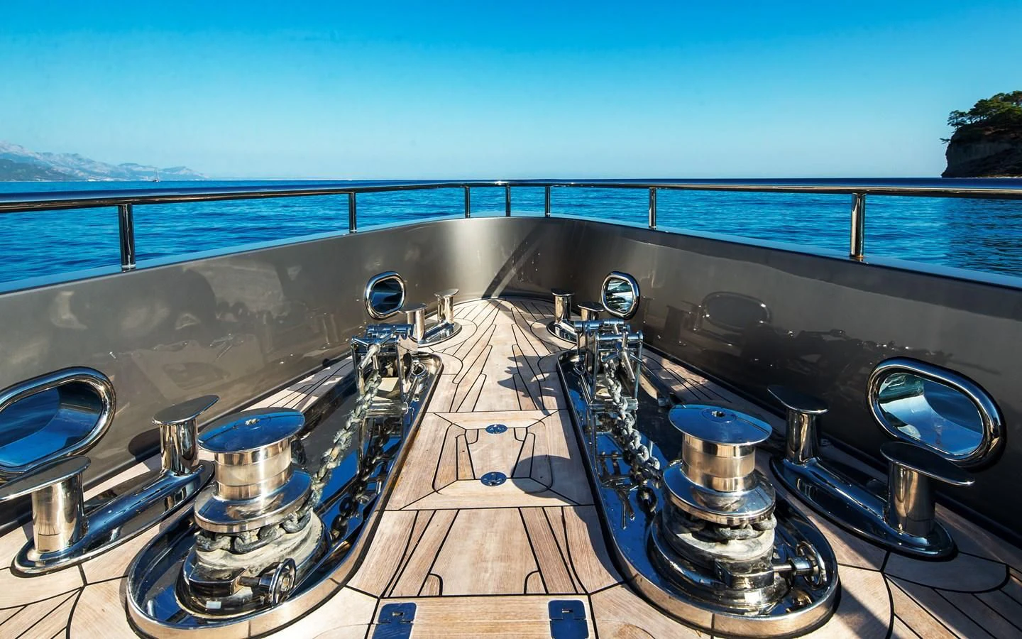 a bridge over water aboard BERING B82 Yacht for Sale