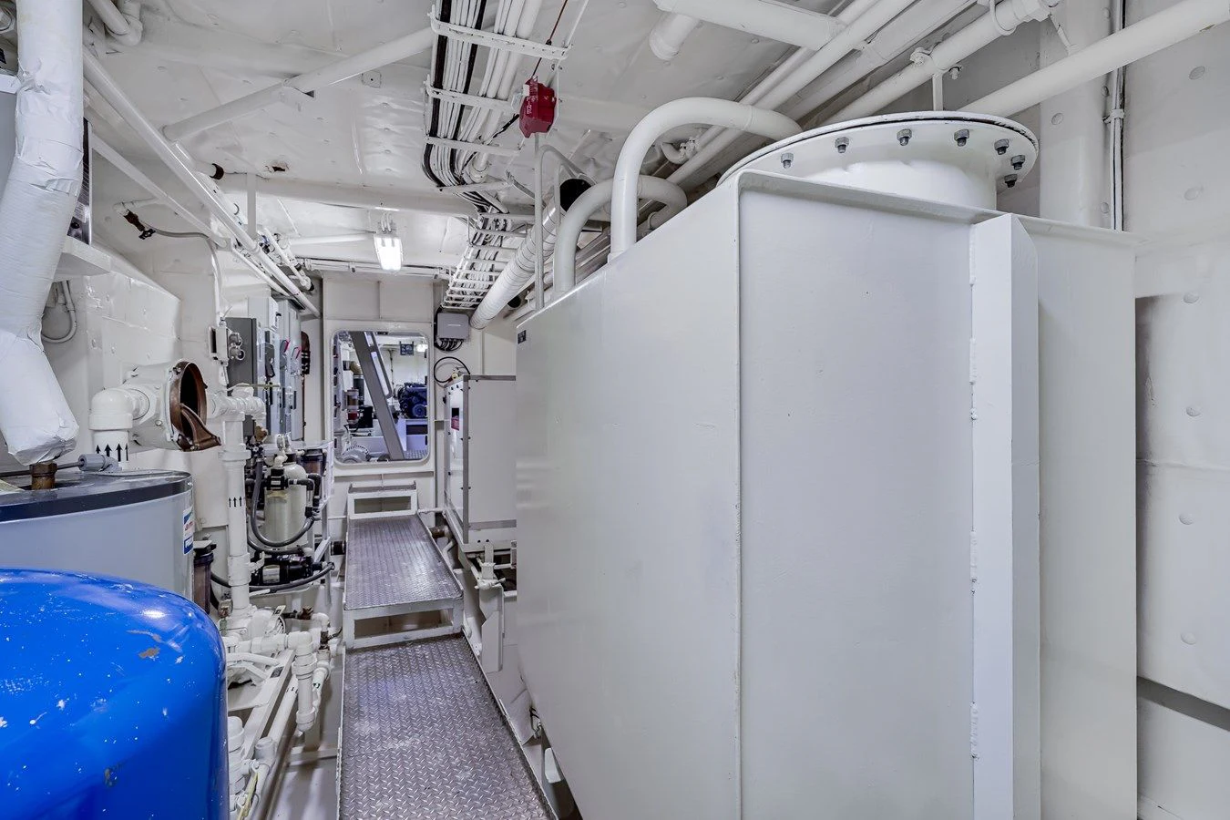 a room with several machines aboard DRAGONFLY Yacht for Sale