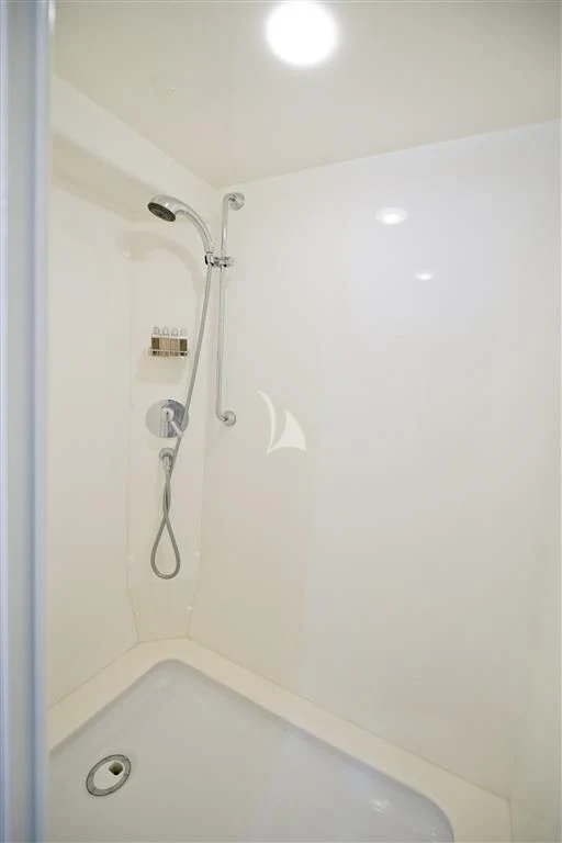 a shower with a handle aboard FALCON ISLAND Yacht for Sale