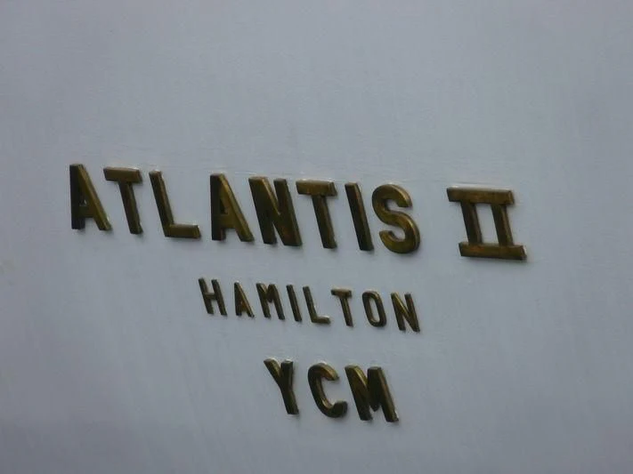 text aboard ATLANTIS II Yacht for Sale