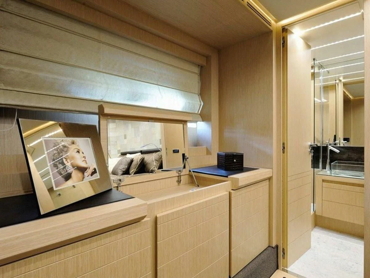 a bathroom with a large mirror aboard AUSTIN PARKER - 72 FLY Yacht for Sale