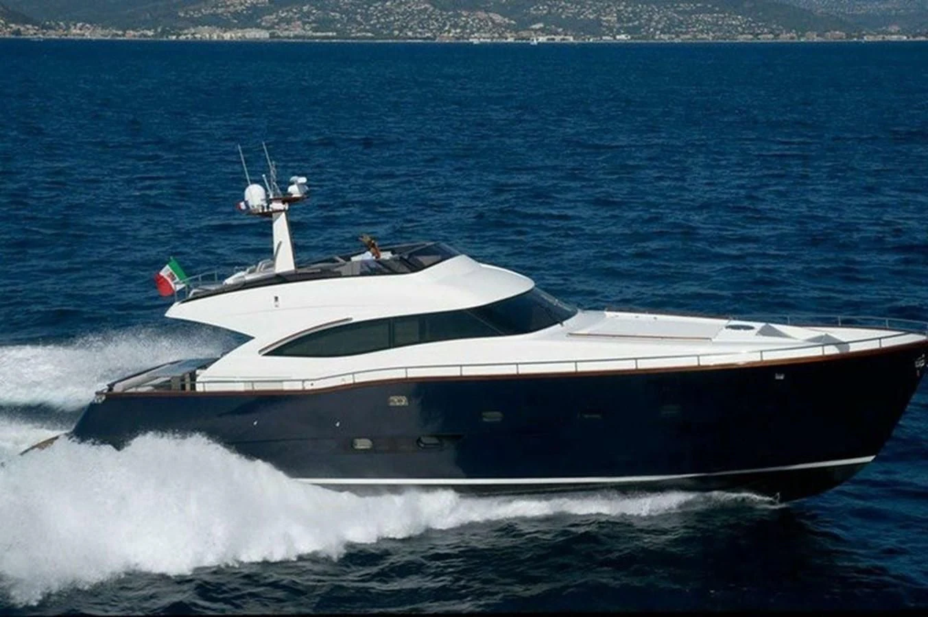 a boat on the water aboard AUSTIN PARKER - 72 FLY Yacht for Sale