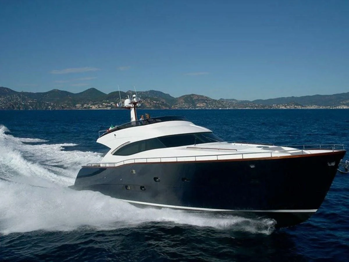 a boat on the water aboard AUSTIN PARKER - 72 FLY Yacht for Sale