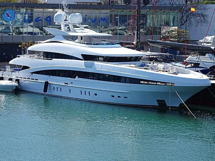 a group of boats docked aboard R JUNIORS Yacht for Sale