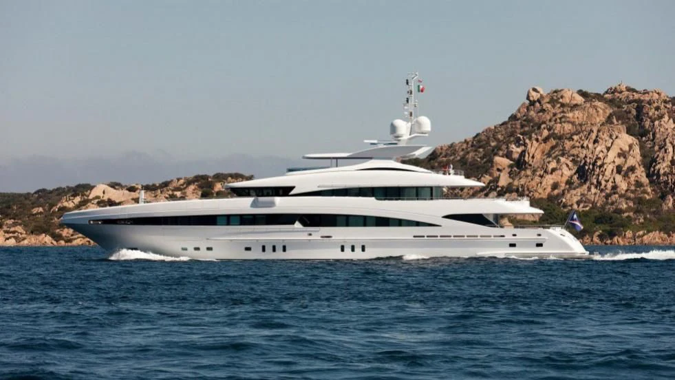a yacht in the water aboard R JUNIORS Yacht for Sale