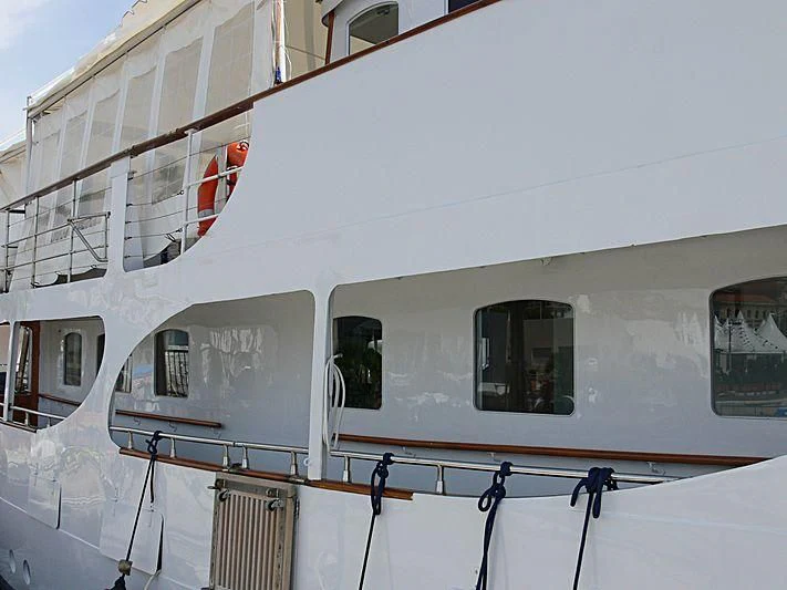 a white boat with windows aboard CAMARA C Yacht for Sale