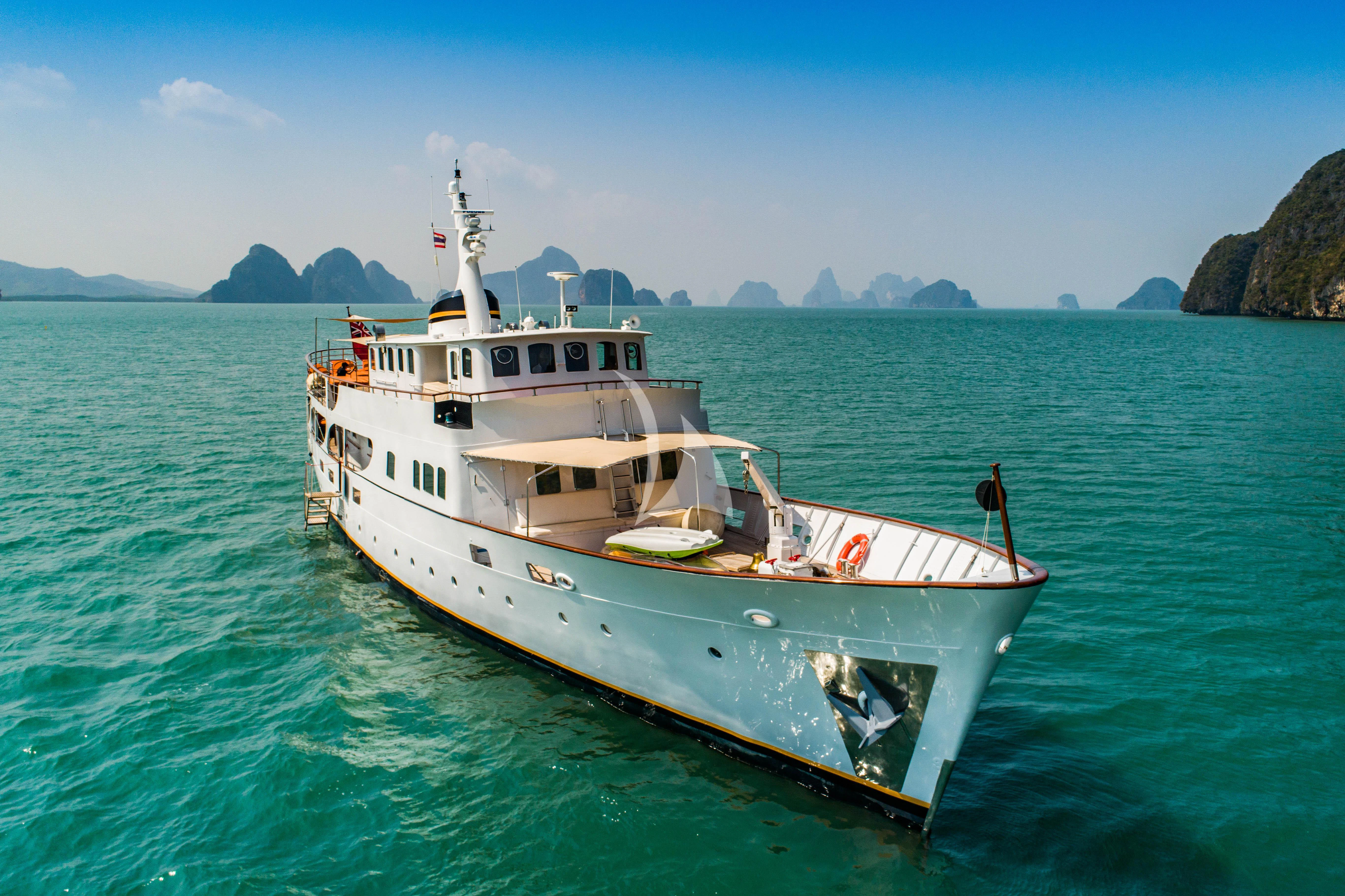 a boat in the water aboard CAMARA C Yacht for Sale