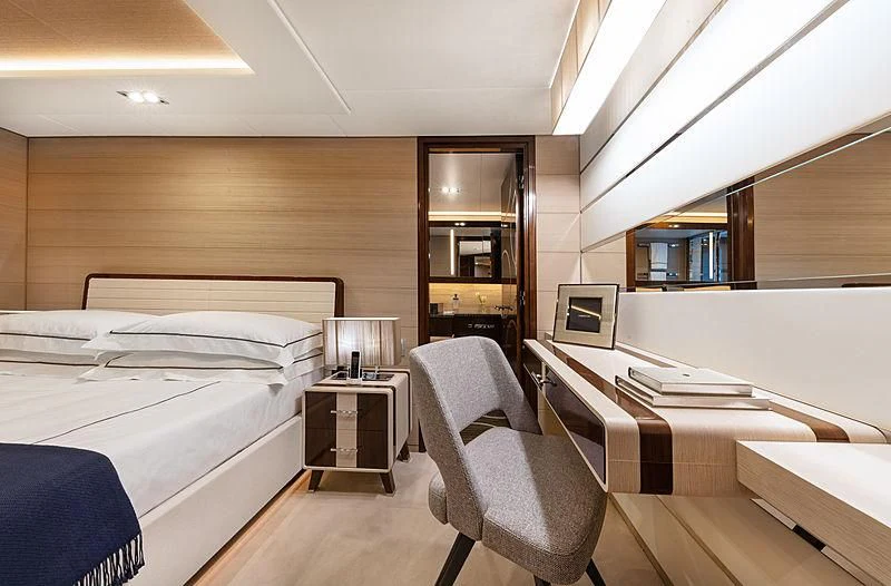 a room with a bed and a desk aboard MONT-AL LAWZ Yacht for Sale