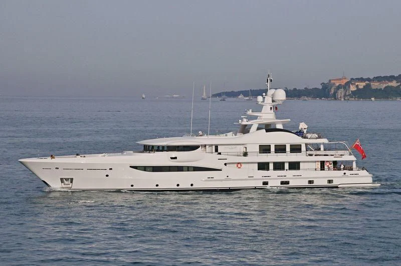 a white boat in the water aboard LA MIRAGE Yacht for Sale