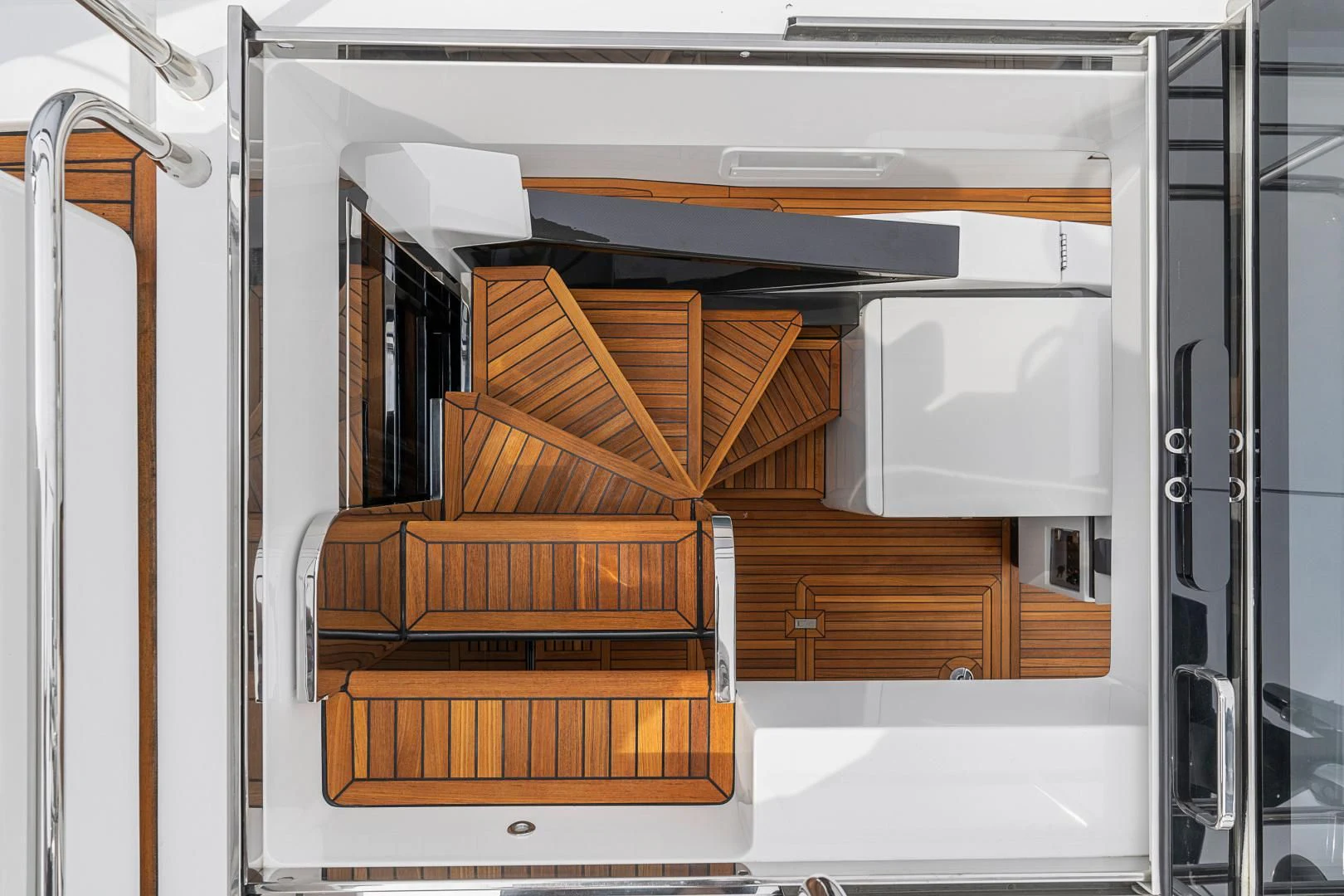 a cabinet with drawers aboard ANONYMOUS Yacht for Sale