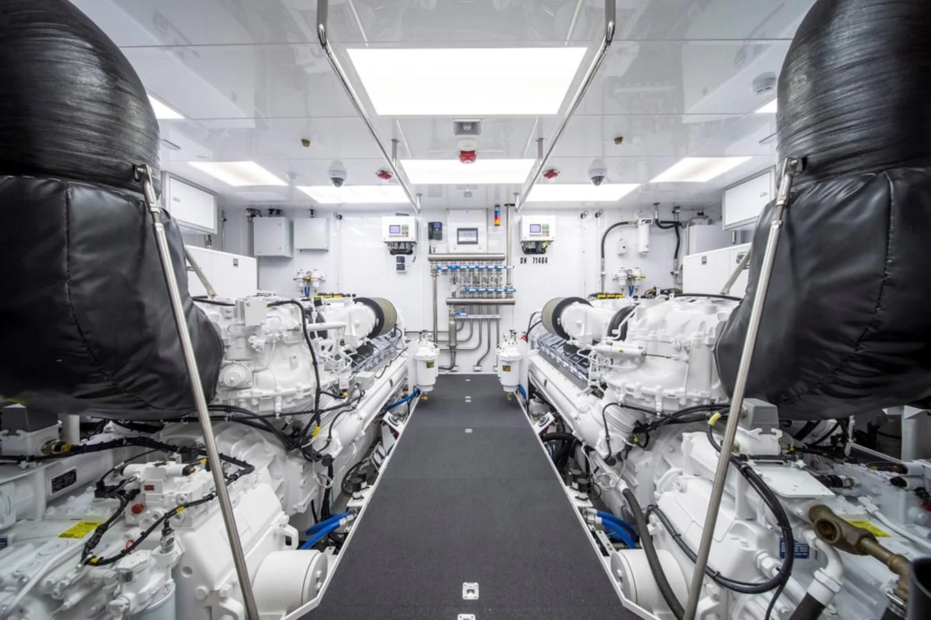 a room with machinery aboard LION'S DEN Yacht for Sale