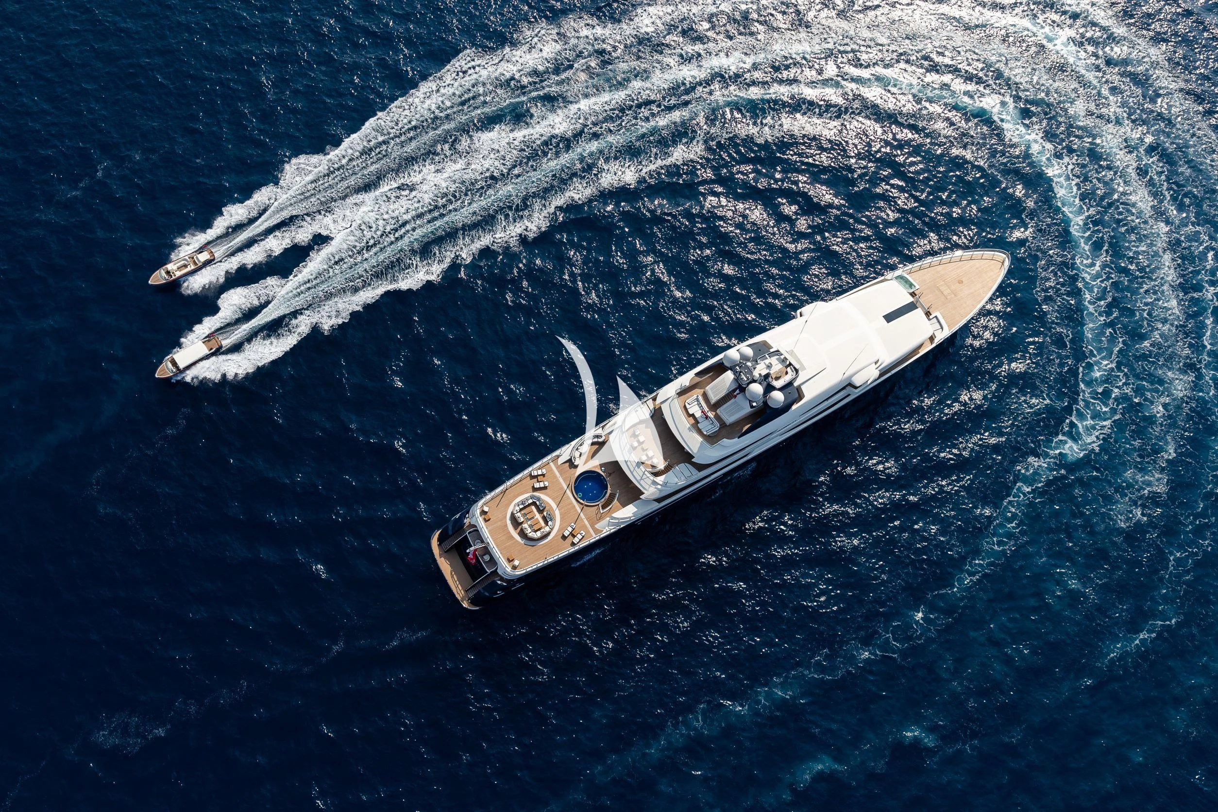 a space ship in the ocean aboard DRAAK Yacht for Sale