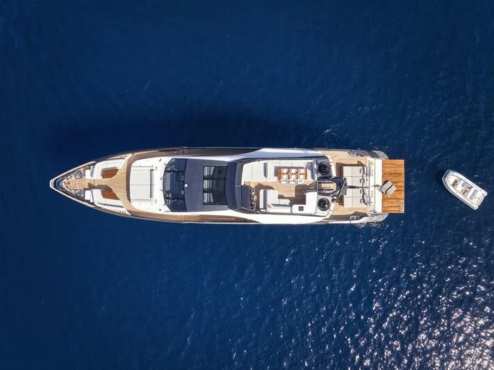 a computer generated image of a space ship aboard D FIVE Yacht for Sale