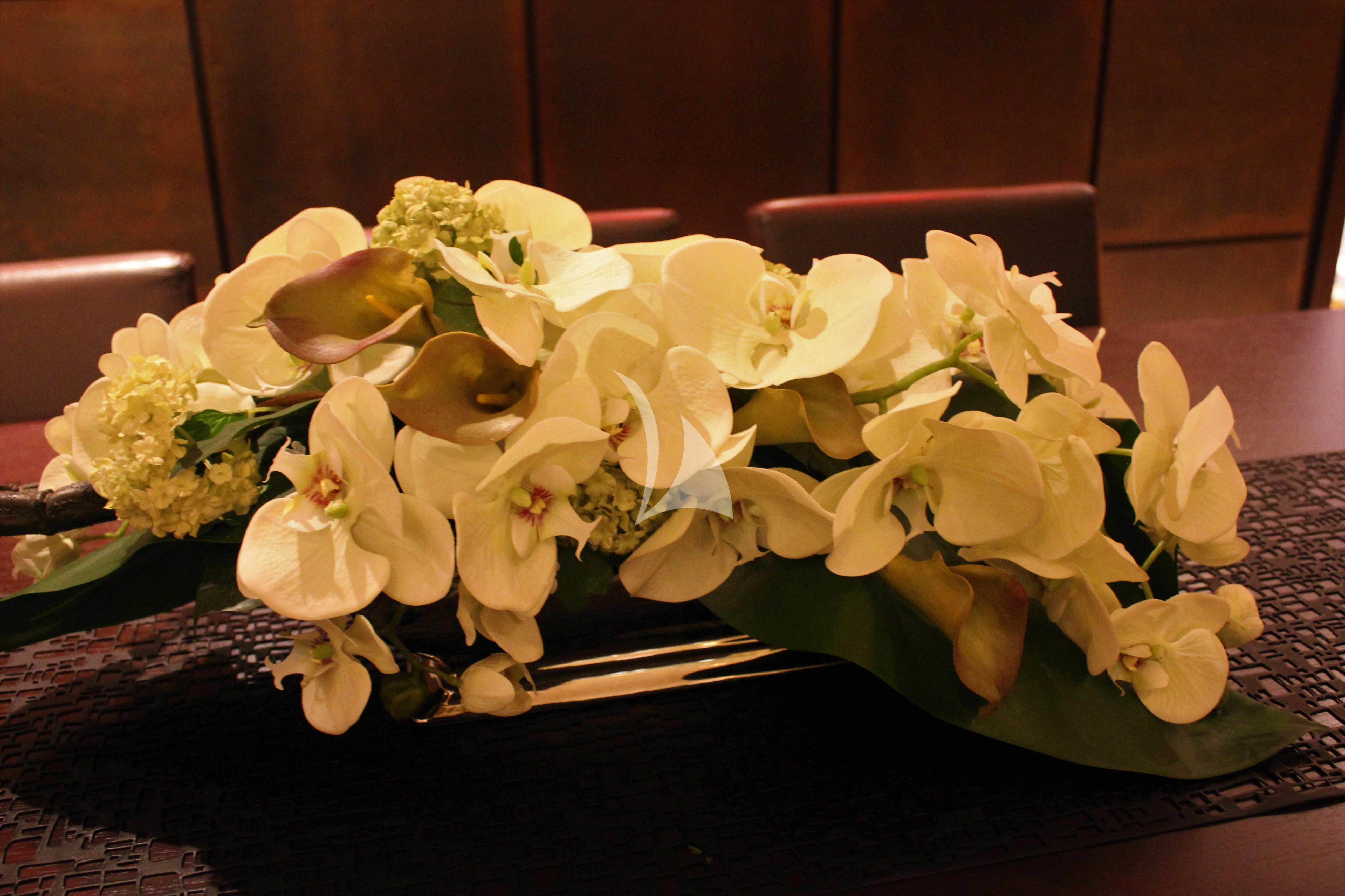 a bouquet of white flowers aboard LADY JERSEY Yacht for Charter