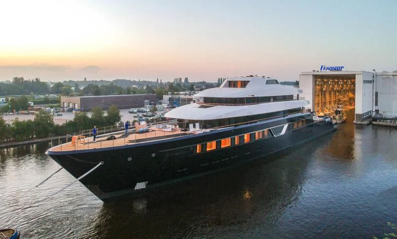 a large ship docked aboard LONIAN Yacht for Sale