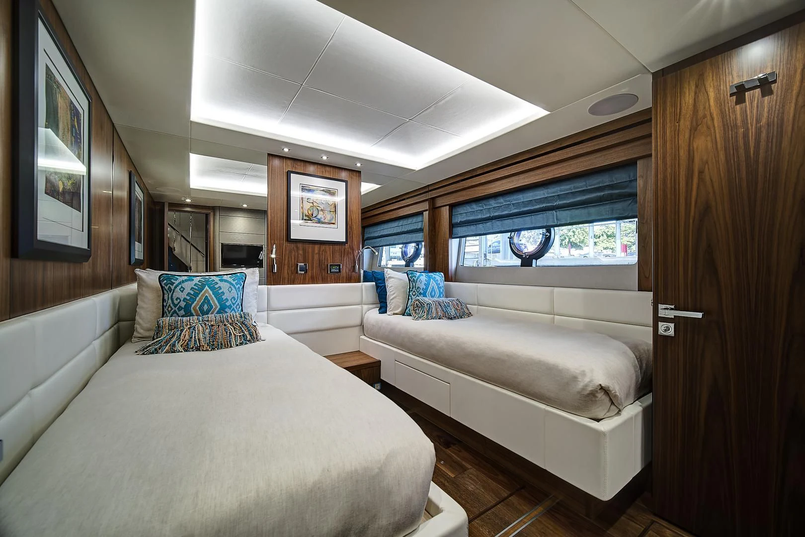 a room with two beds aboard 'S NOON SOMEWHERE Yacht for Sale