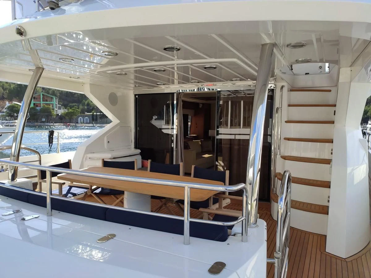 inside of a boat aboard FAMILY SPIRIT Yacht for Sale