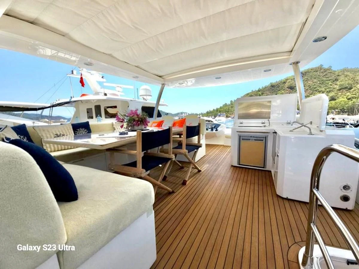 a boat on the water aboard FAMILY SPIRIT Yacht for Sale