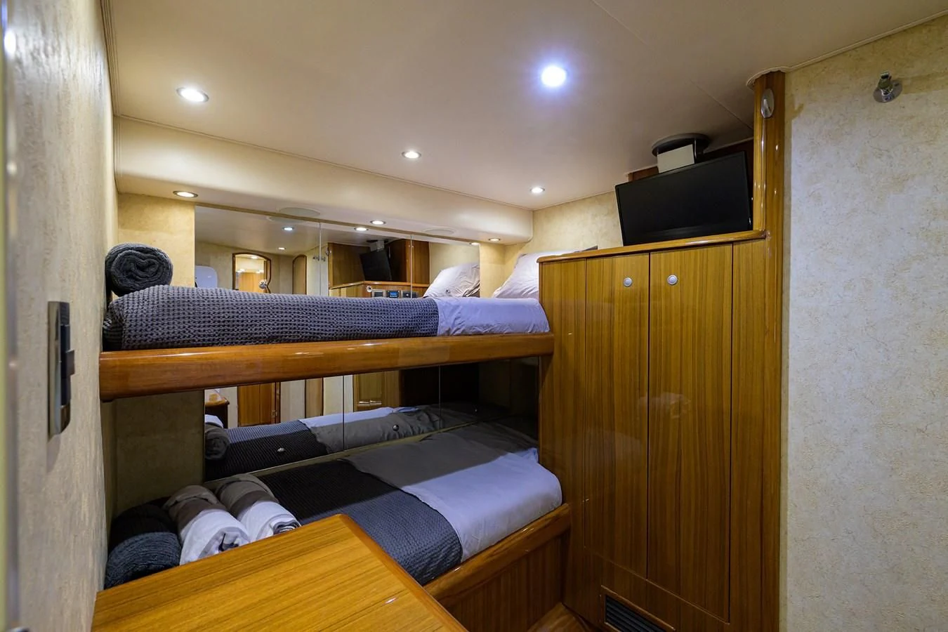 a room with bunk beds aboard KNOT RACING Yacht for Sale
