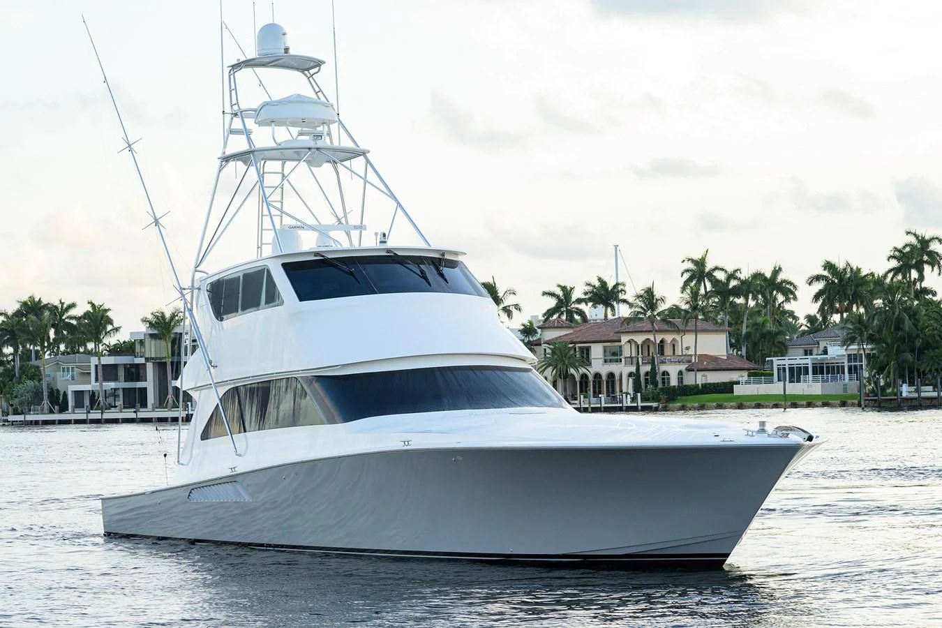 a white boat on the water aboard KNOT RACING Yacht for Sale