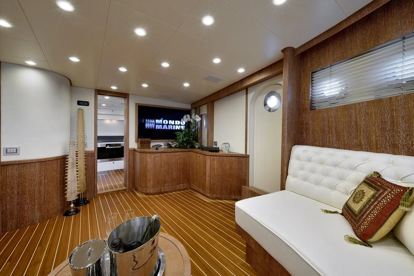a living room with a couch and a tv aboard BULLY Yacht for Sale