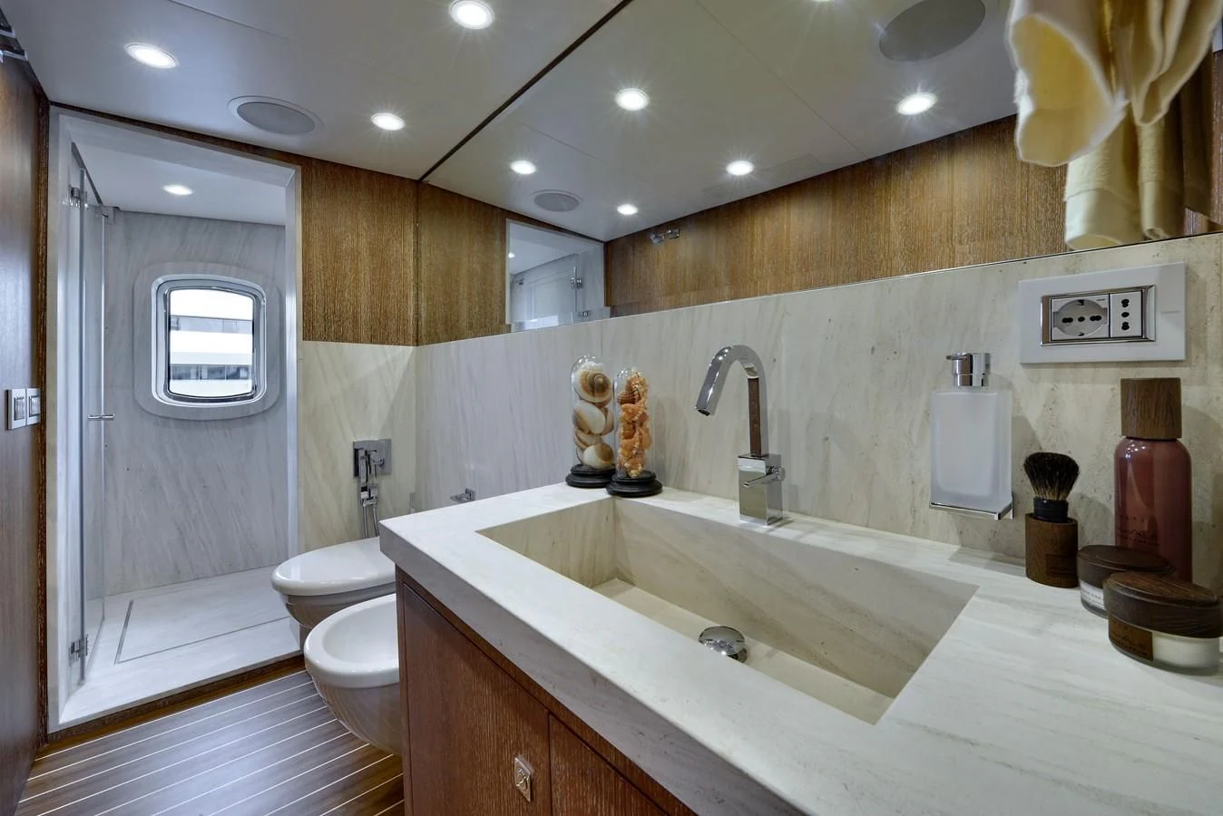 a bathroom with a large bathtub aboard BULLY Yacht for Sale