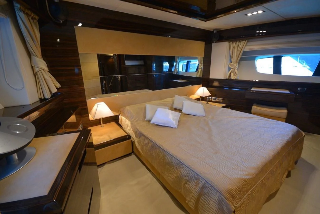 a hotel room with a bed aboard JULIA DOROTHY Yacht for Sale