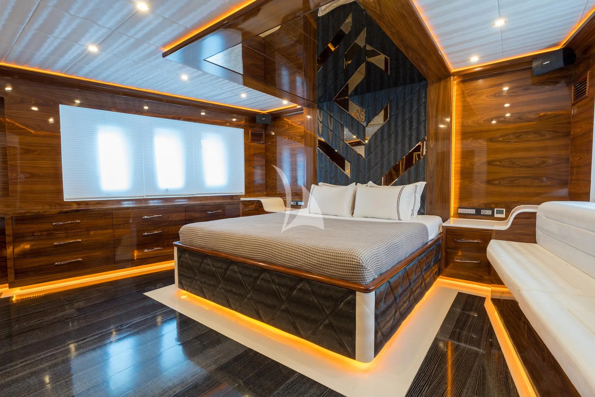 Watch Video for LONG ISLAND Yacht for Charter