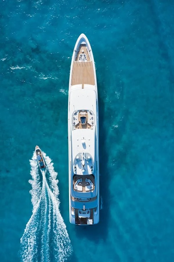 graphical user interface aboard ARROW Yacht for Sale