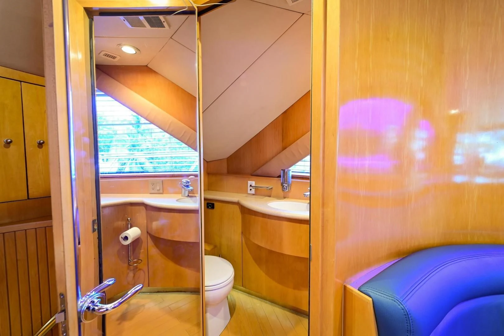 a bathroom with a tub and toilet aboard MAHA Yacht for Sale