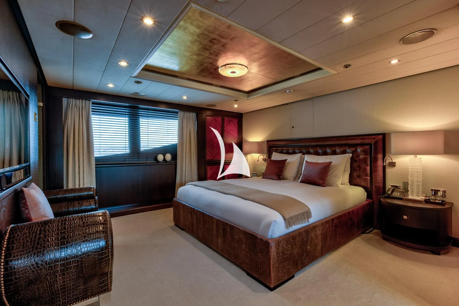 a bed in a hotel room aboard DENIKI Yacht for Sale