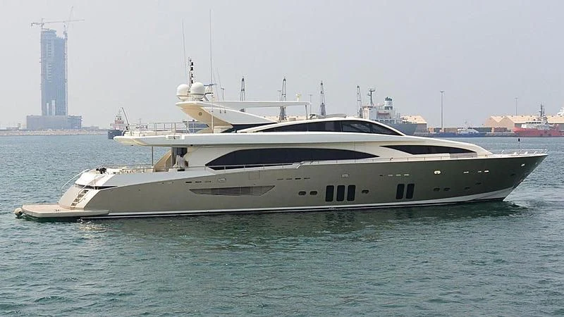 a yacht in the water aboard HAKUNA MATATA Yacht for Charter