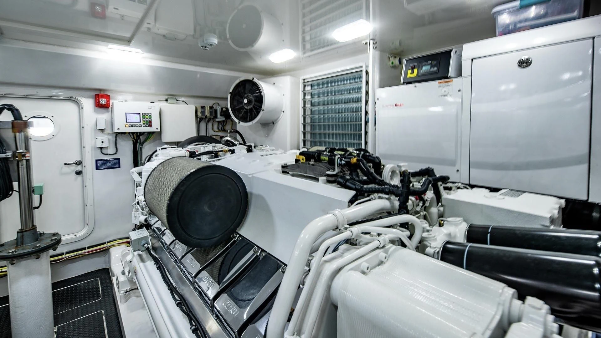 a room with a large machine aboard AUSSIE RULES Yacht for Sale