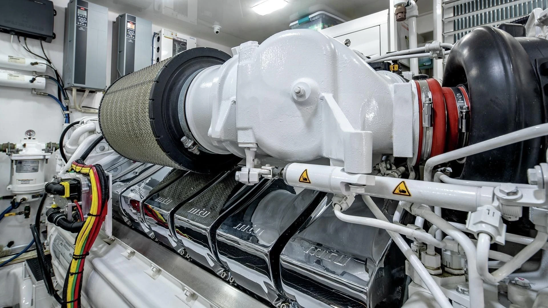 a machine with a large metal tube aboard AUSSIE RULES Yacht for Sale