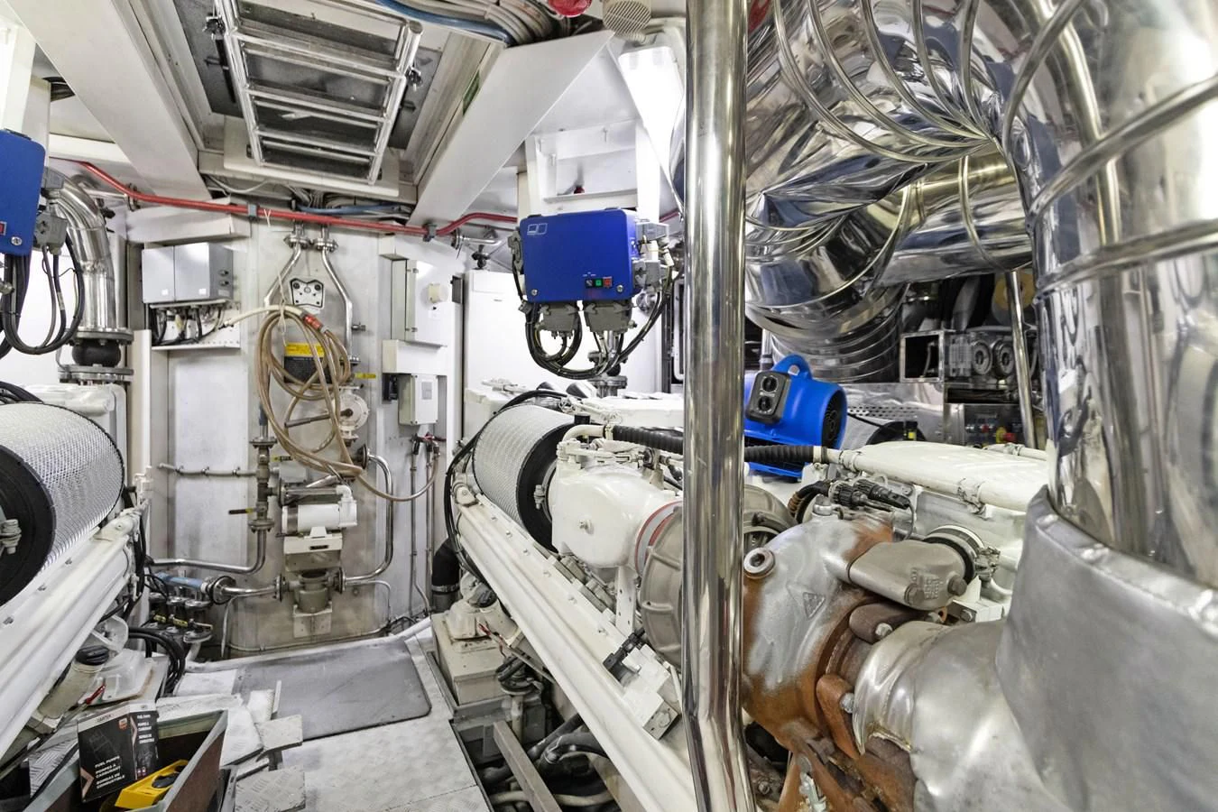 a large room with machinery aboard CRISTALES Yacht for Sale