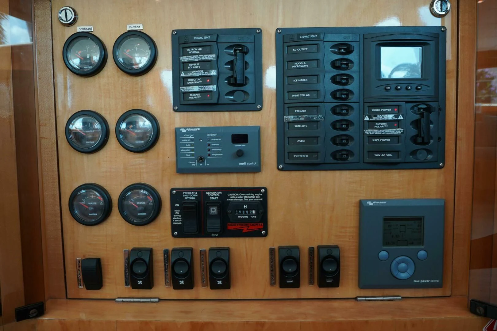 graphical user interface aboard LAYSAN Yacht for Sale