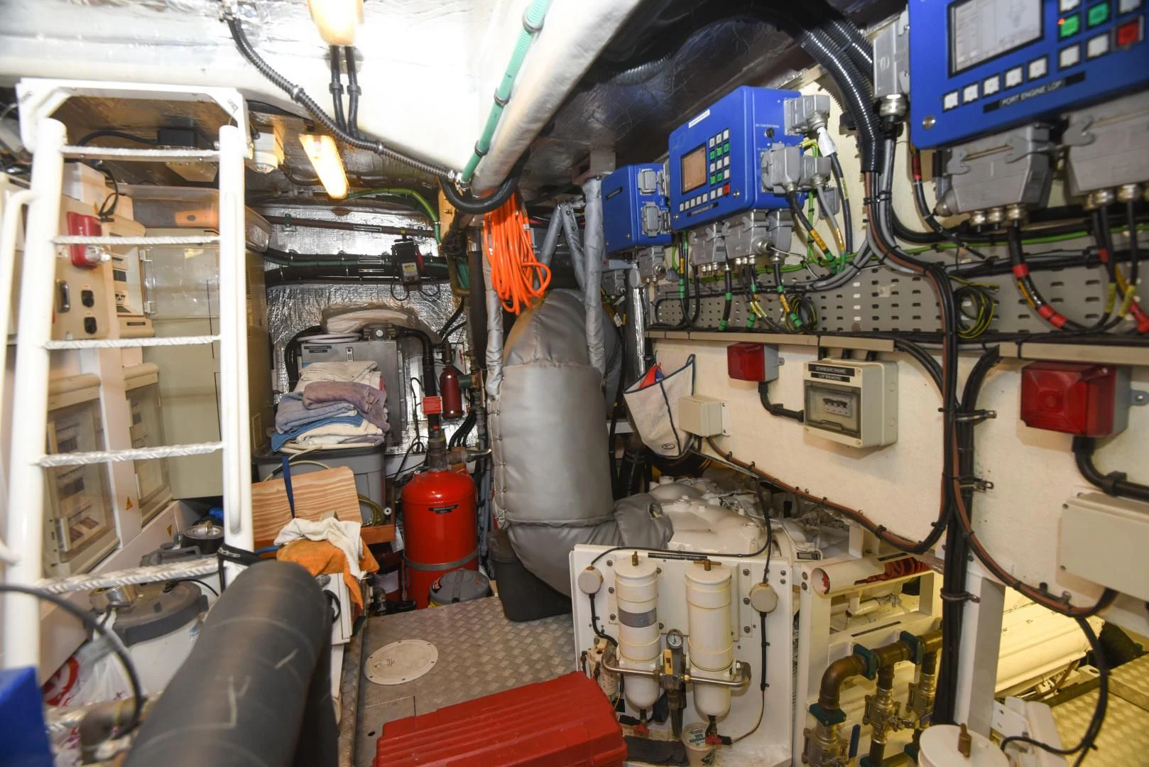 a large white machine with wires aboard DIABLO BLANCO Yacht for Sale