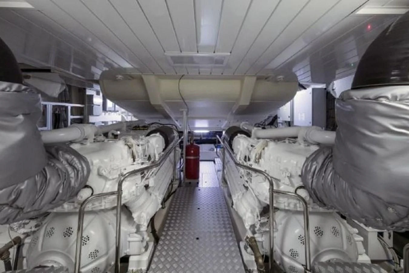 a room full of white machines aboard MOIRA CINCO Yacht for Sale