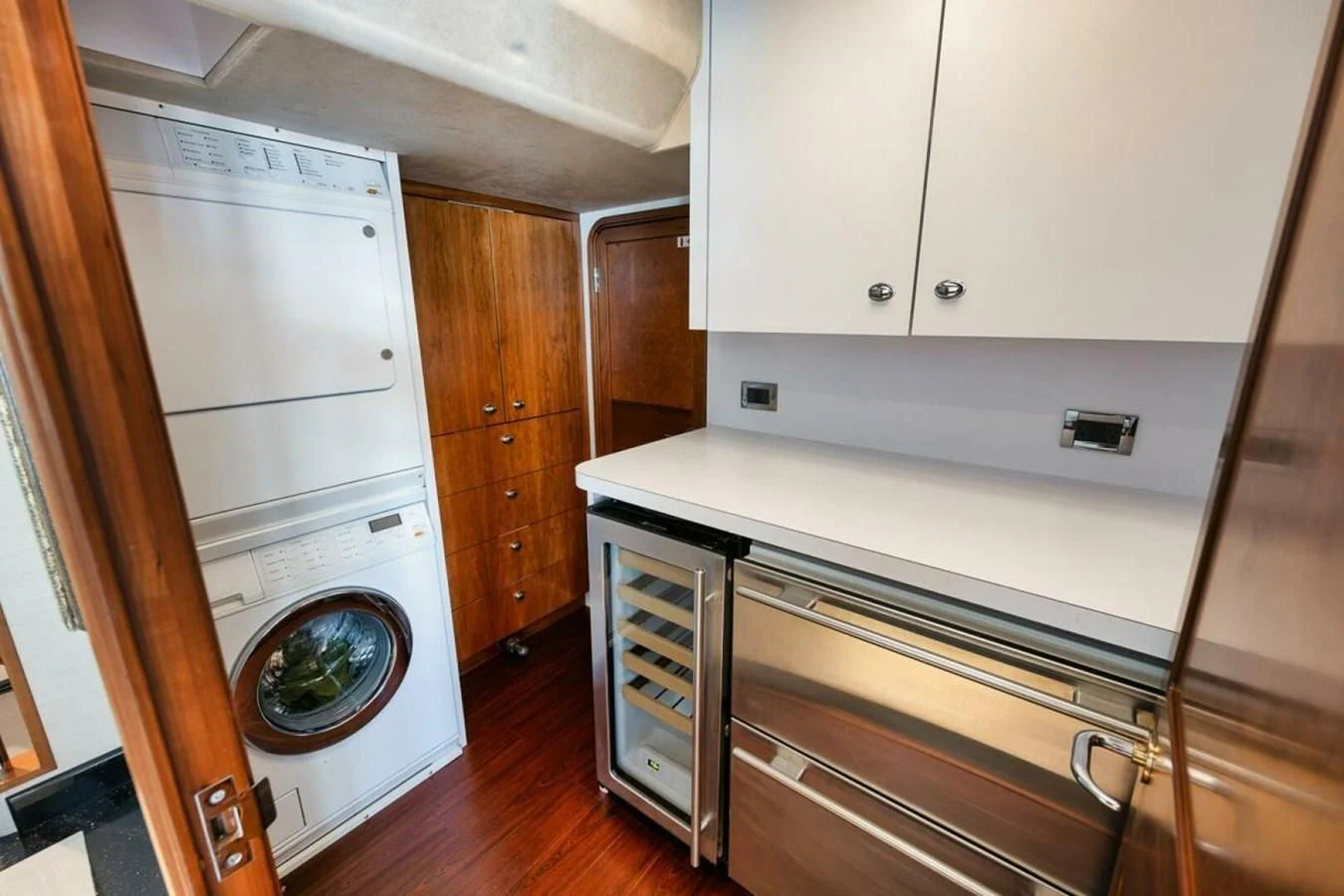 a kitchen with a stove and oven aboard SLEEPOVER Yacht for Sale