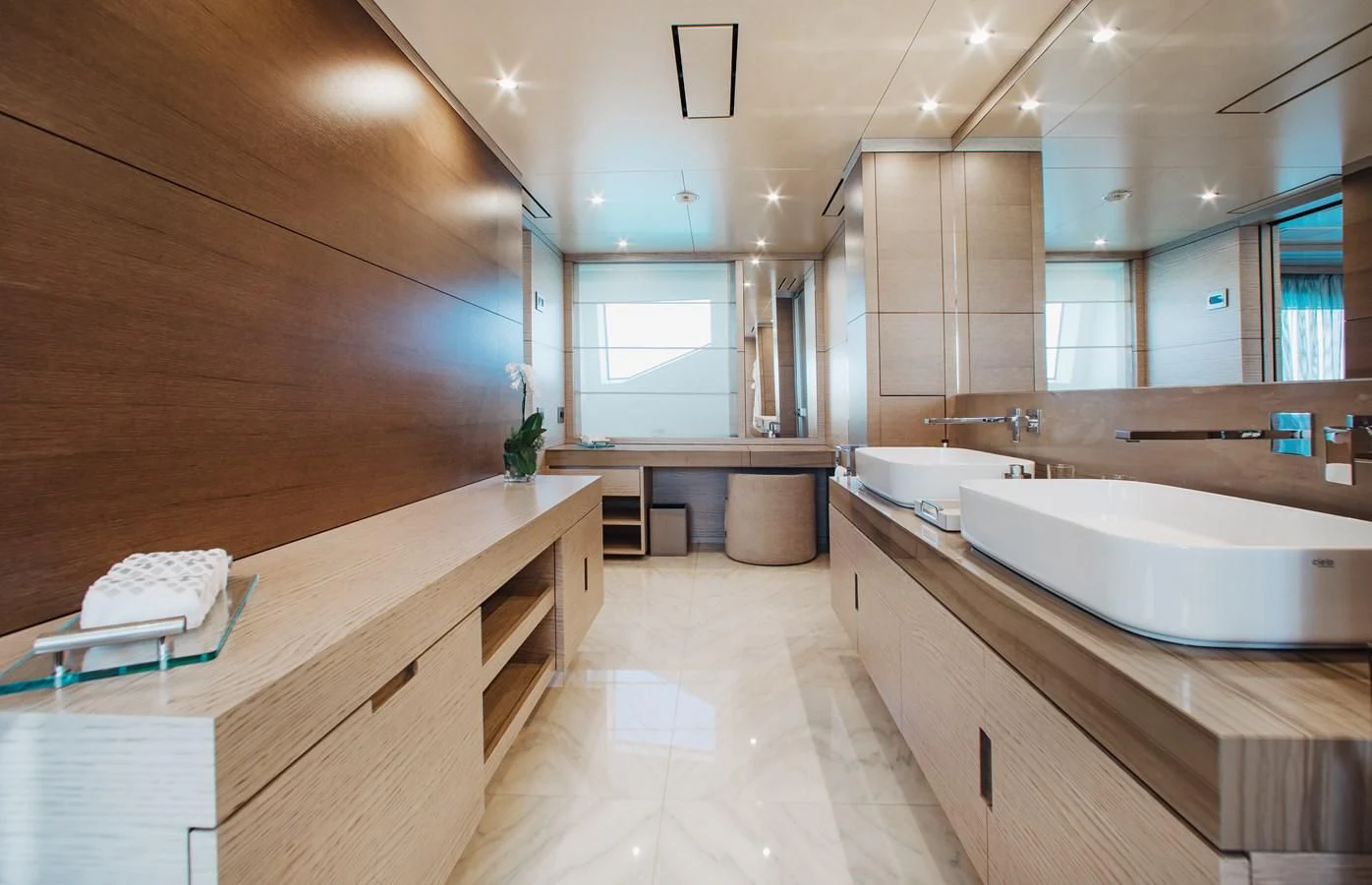 a large bathroom with a large tub aboard COFINA Yacht for Sale