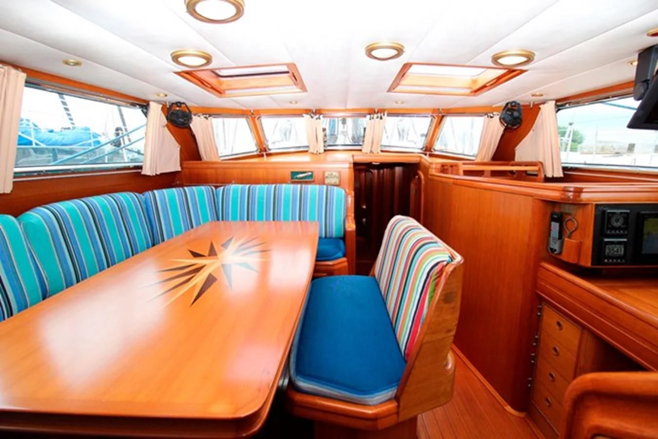 inside of a boat aboard PLUM Yacht for Sale