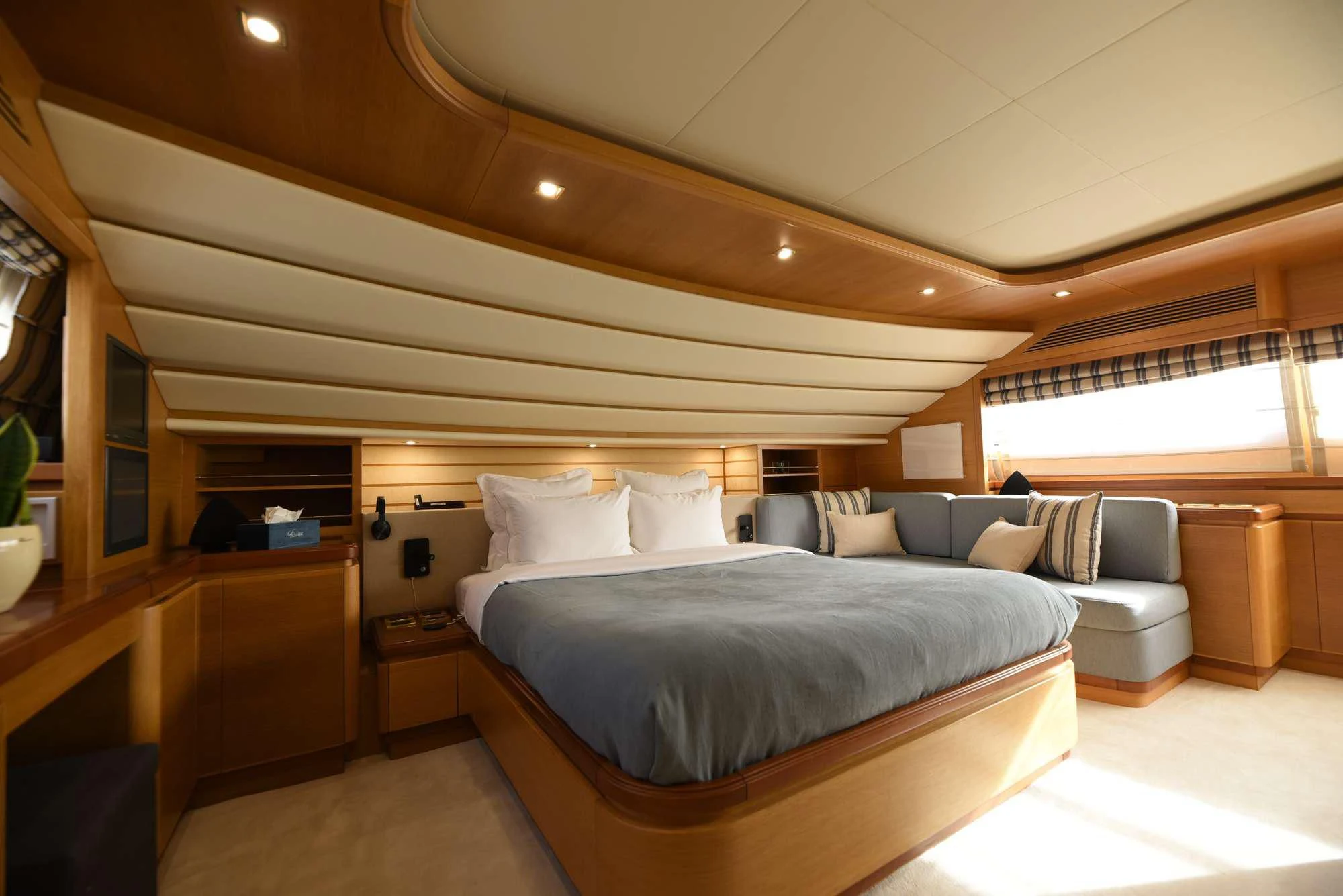 a bed in a room aboard PAREAKKI Yacht for Sale