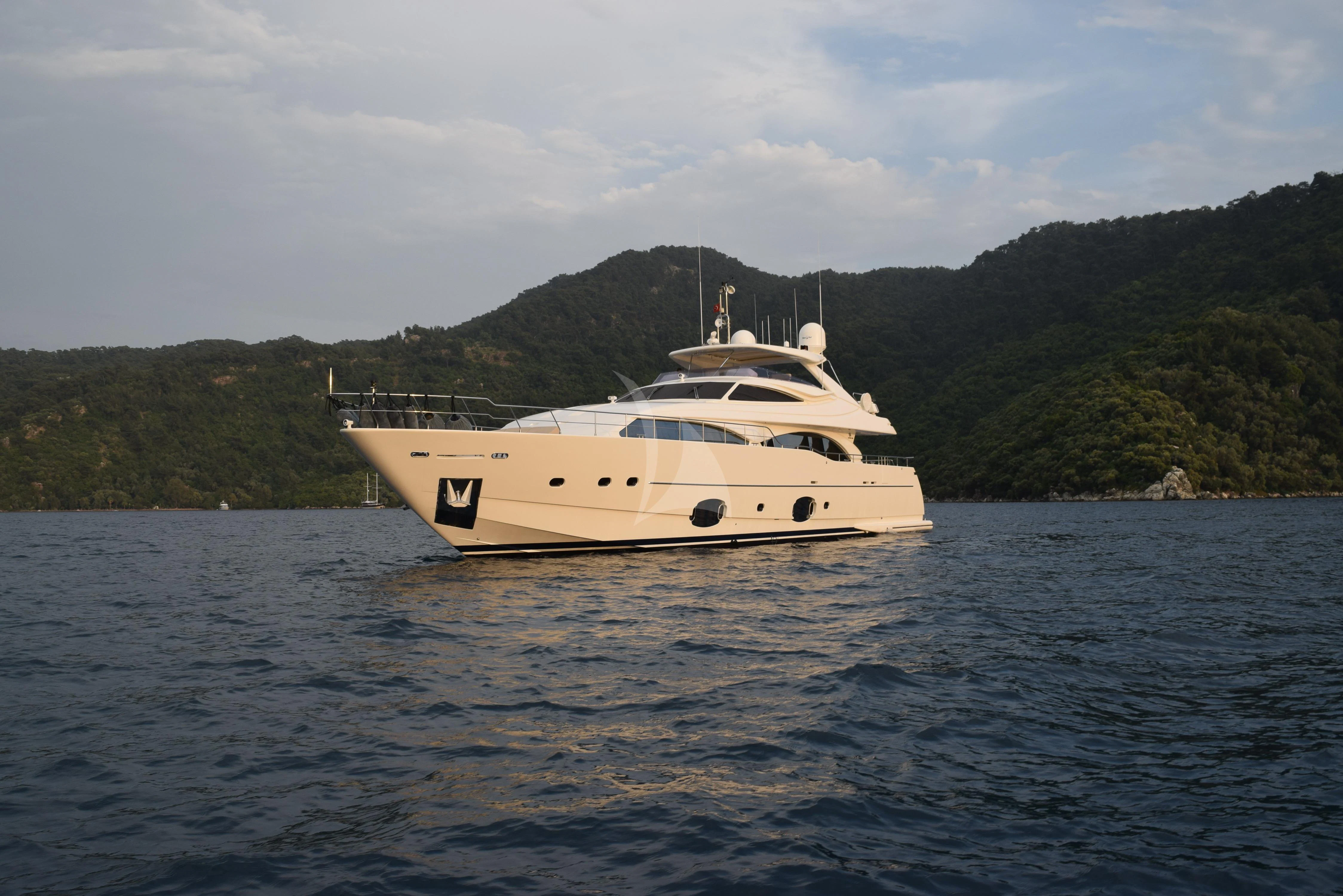 a boat in the water aboard PAREAKKI Yacht for Sale