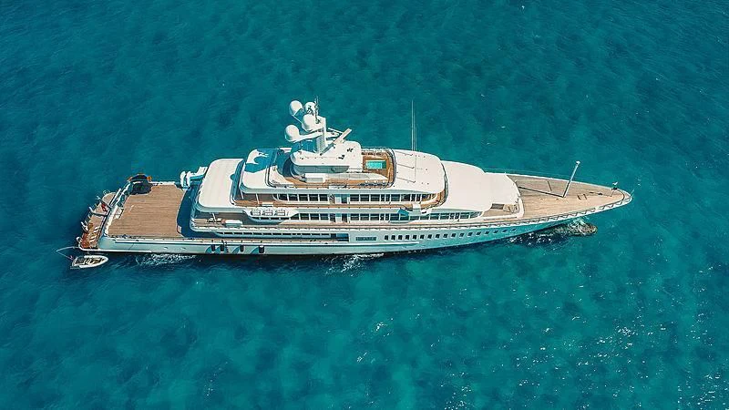 a ship in the water aboard FOUNTAINHEAD Yacht for Sale