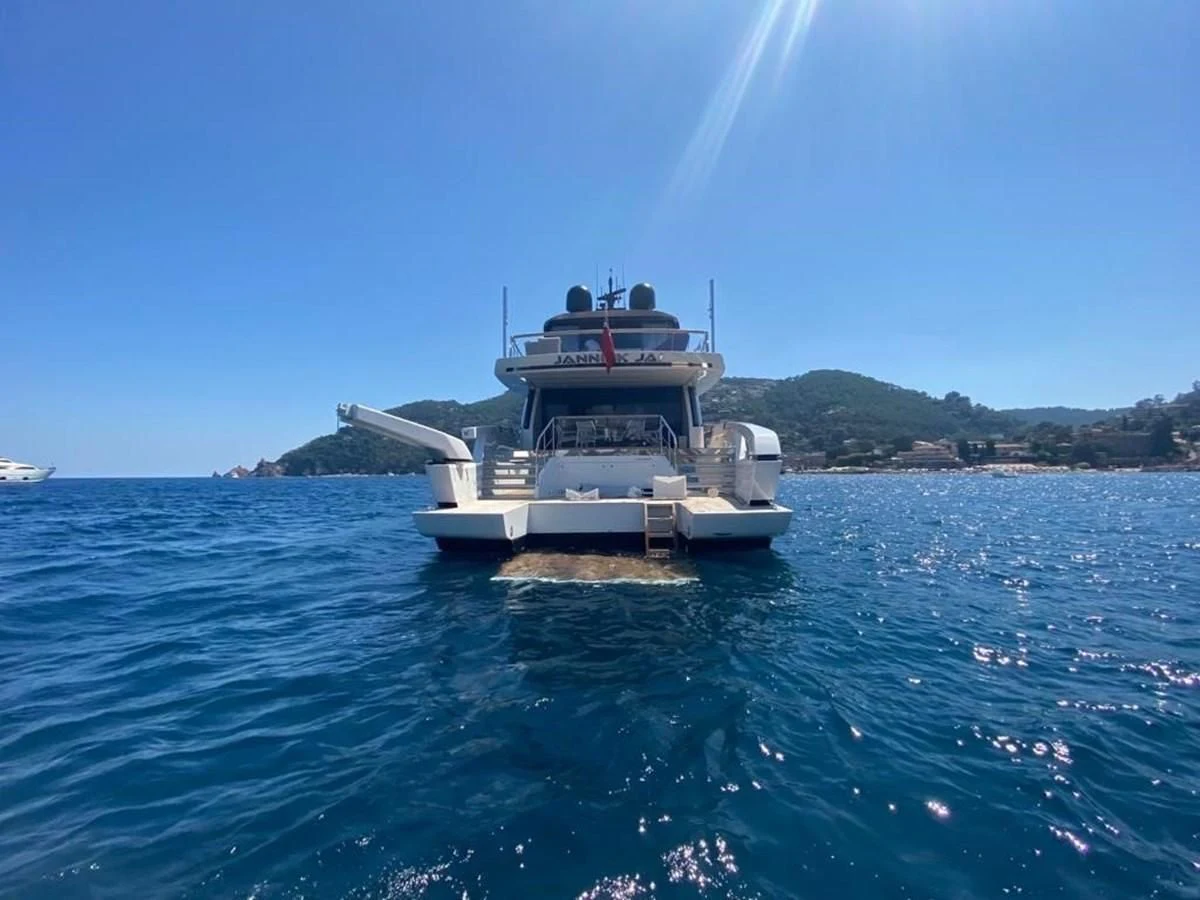 a boat on the water aboard 2020 SANLORENZO SX88 #43 Yacht for Sale
